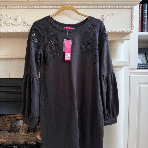 Lilly Pulitzer NWT Sweatshirt Dress Bartlett in Black Embellishment size M - Picture 2 of 8
